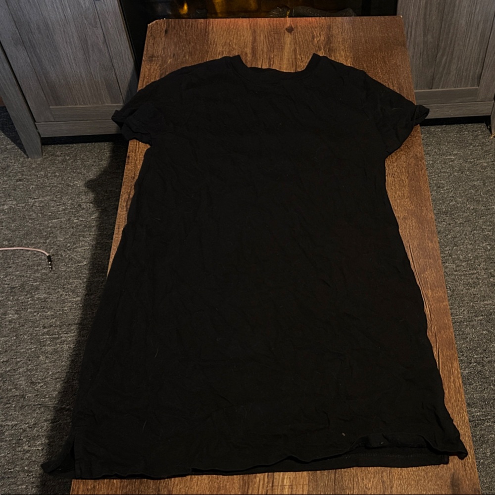Old Navy Women’s Black Tee Shirt Dress